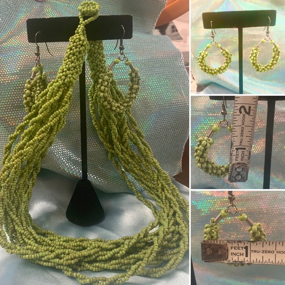 Handmade beaded necklace with matching earrings. - Picture 5 of 7